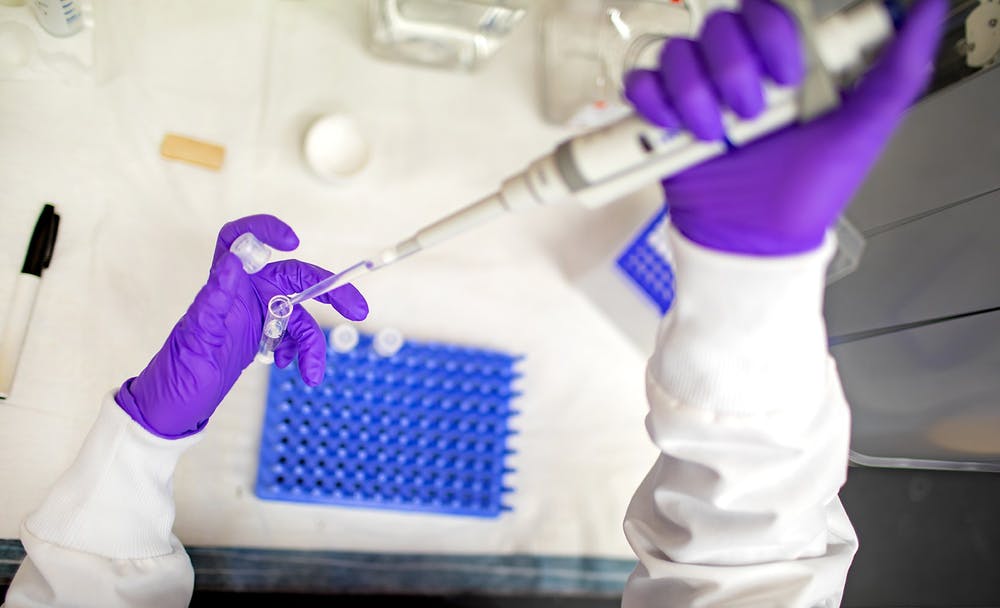 รักษาเอดส์ รักษาเอชไอวี ยาต้านไวรัส ยาต้านเอดส์ ไวรัสโหลด ซีดีโฟร์ เอดส์หายไหม เอชไอวีหายไหม ตรวจเลือด ตรวจเอดส์ ตรวจเอชไอวี โรคติดต่อทางเพศสัมพันธ์